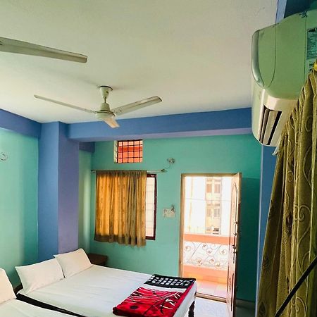 Sss Residency Hotel Puttaparthi Bagian luar foto