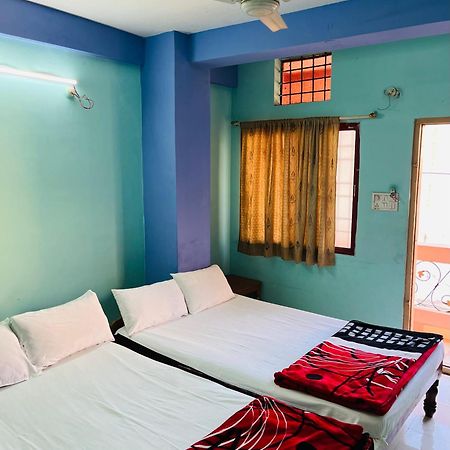 Sss Residency Hotel Puttaparthi Bagian luar foto