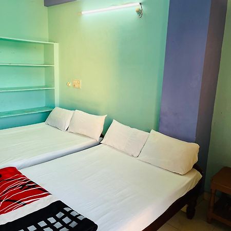 Sss Residency Hotel Puttaparthi Bagian luar foto