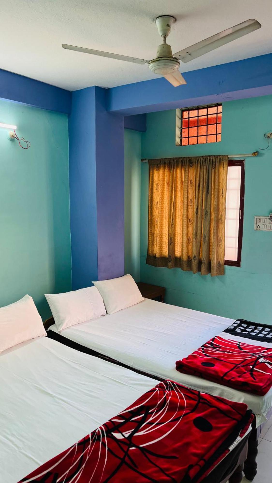 Sss Residency Hotel Puttaparthi Bagian luar foto
